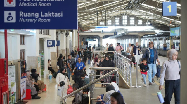 KAI Daop 2 Bandung Layani 92ribu Pelanggan KA Jarak Jauh Selama Long Weekend Imlek 2026