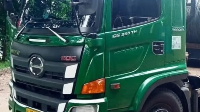Mitra Baja Trans Menjadi Pilihan Utama Sewa Truk Trailer dan Tronton untuk Pengiriman Barang Industri di Jabodetabek