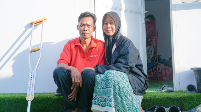 Kisah Perjuangan Dua Keluarga Penyintas Banjir di Huntara Aceh Tamiang yangBertahan dengan Bantuan Berbagi Sembako BSI Maslahat 