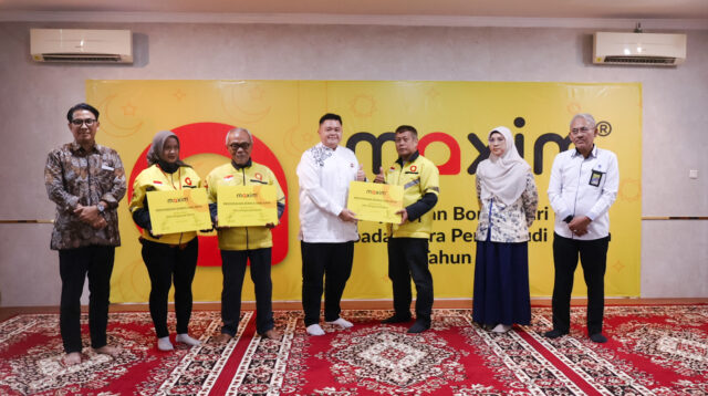 Maxim Serahkan Bonus Hari Raya kepada Lebih dari 50 Ribu Mitra Pengemudi Bersama Tiga Kementerian