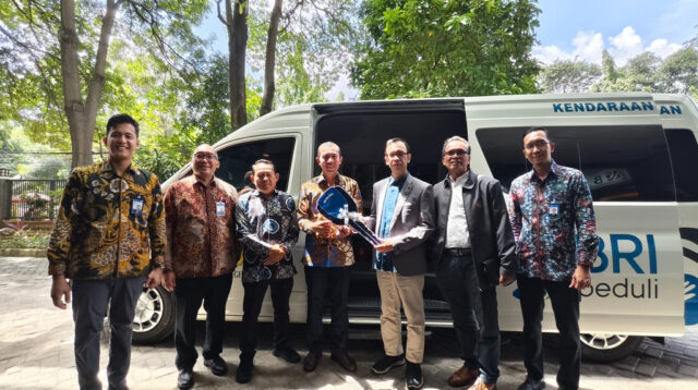 Sinergi Dunia Pendidikan dan Perbankan, BRI Resmikan Kantor Kas UNJ serta Serahkan Bantuan Kendaraan Operasional