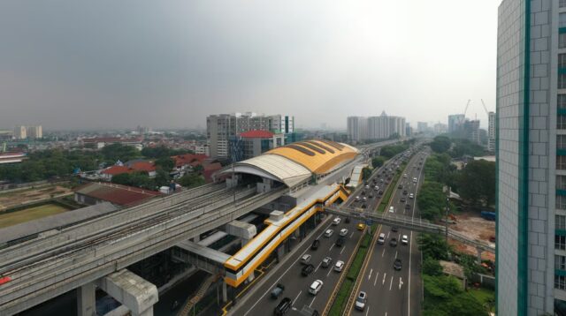 Dukung Mobilitas Lebaran, LRT Jabodebek Perkuat Integrasi Antarmoda dan Akses ke Destinasi Wisata