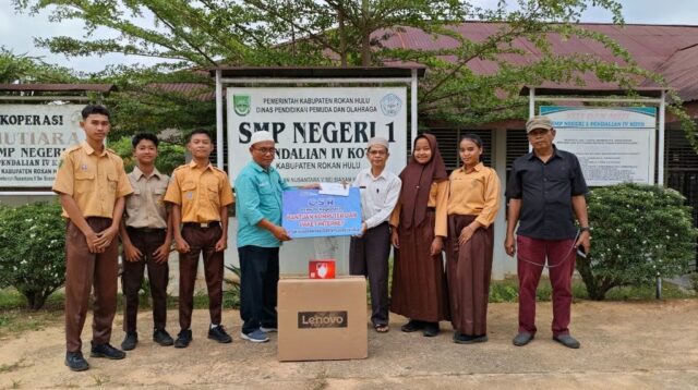 Holding Perkebunan Nusantara Dorong Pendidikan dan Ekonomi Rokan Hulu lewat Program TJSL PTPN IV Regional III