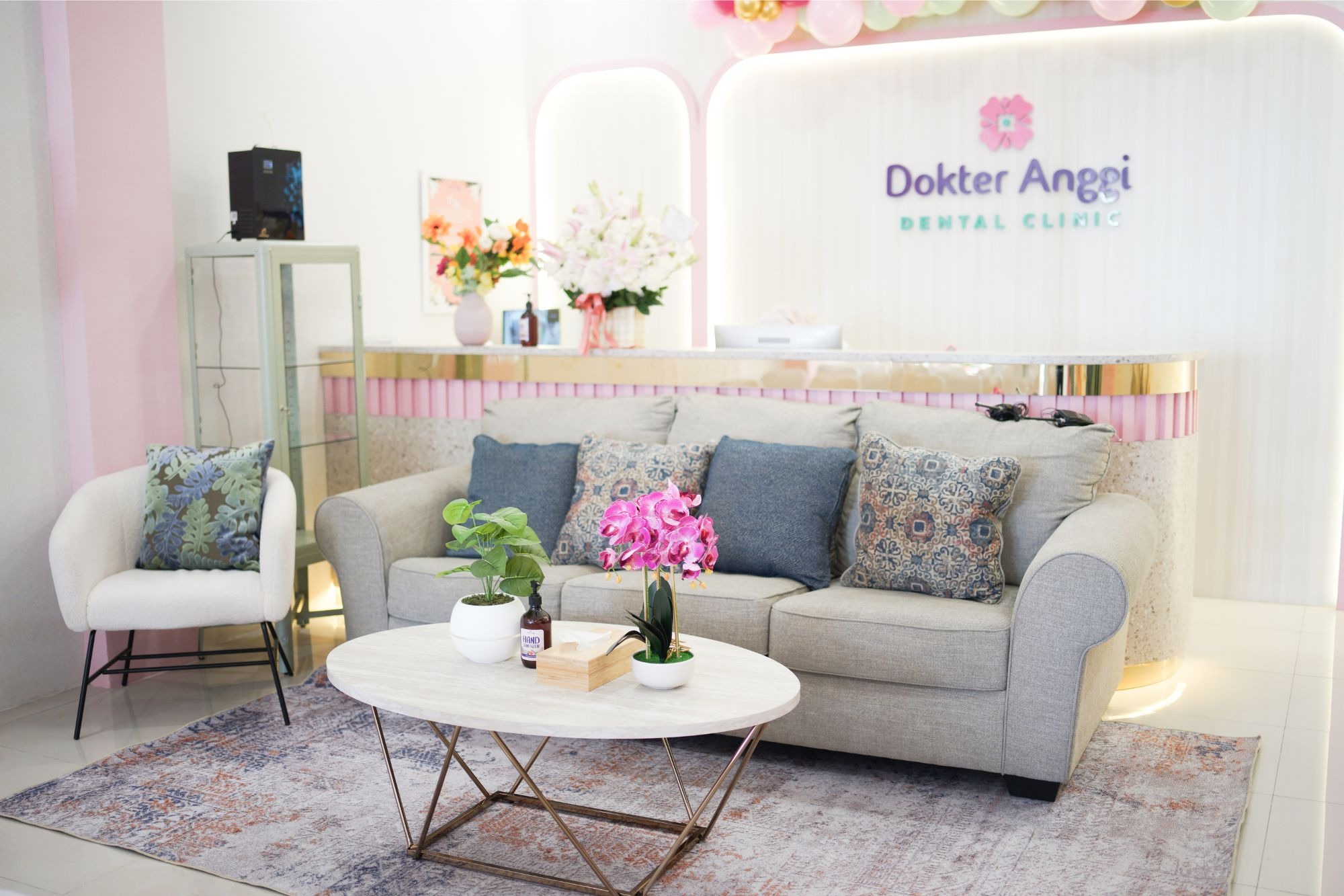 Dokter Anggi Dental Clinic Hadirkan Layanan Perawatan Gigi Modern Terjangkau dan Berkualitas di Indonesia Dokter Anggi Dental Clinic Hadirkan Layanan Perawatan Gigi Modern Terjangkau dan Berkualitas di Indonesia