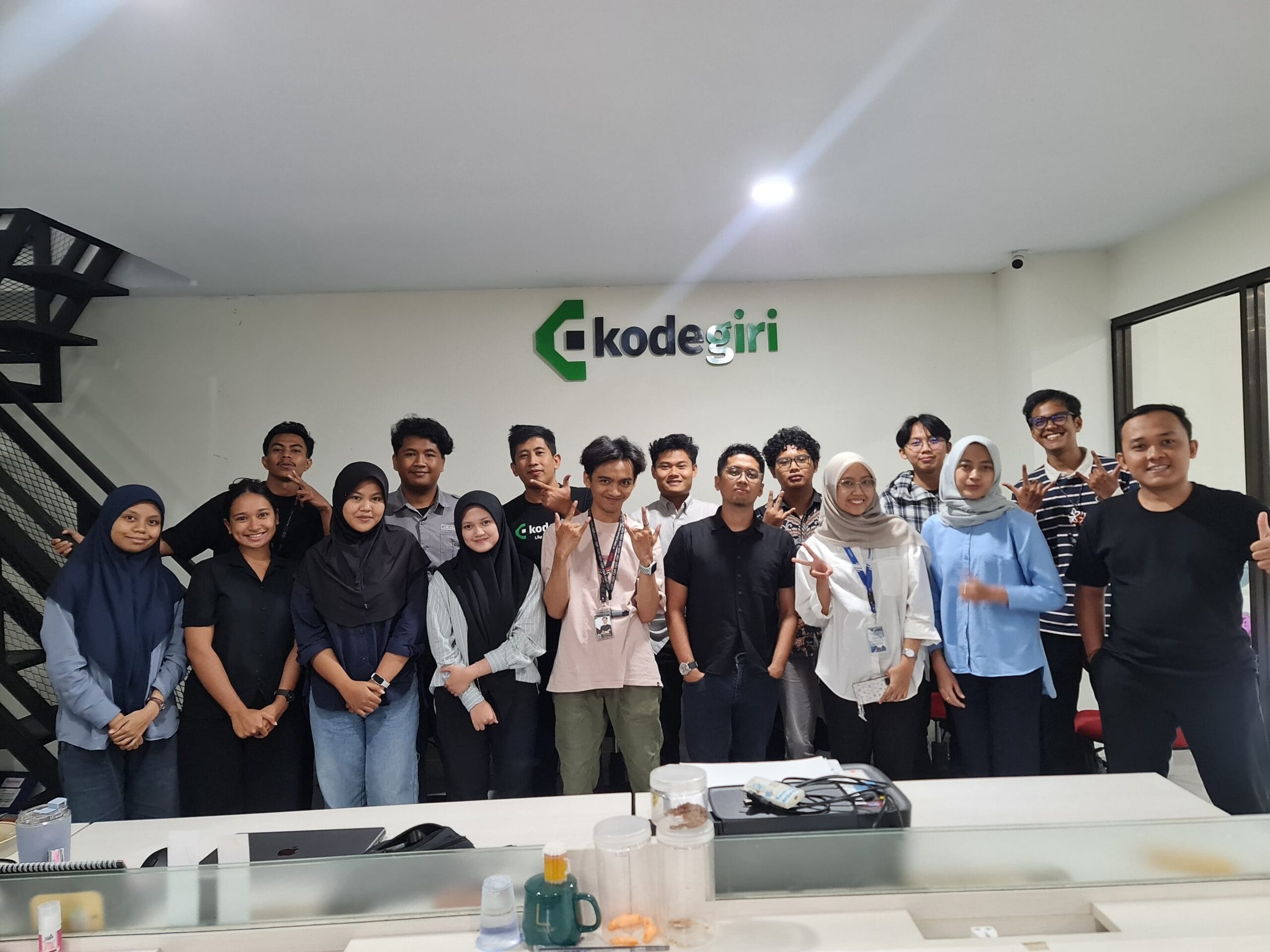 Kodegiri Dorong Transformasi Digital Lewat Pendekatan Riset dan AI Berbasis Data Kodegiri Dorong Transformasi Digital Lewat Pendekatan Riset dan AI Berbasis Data