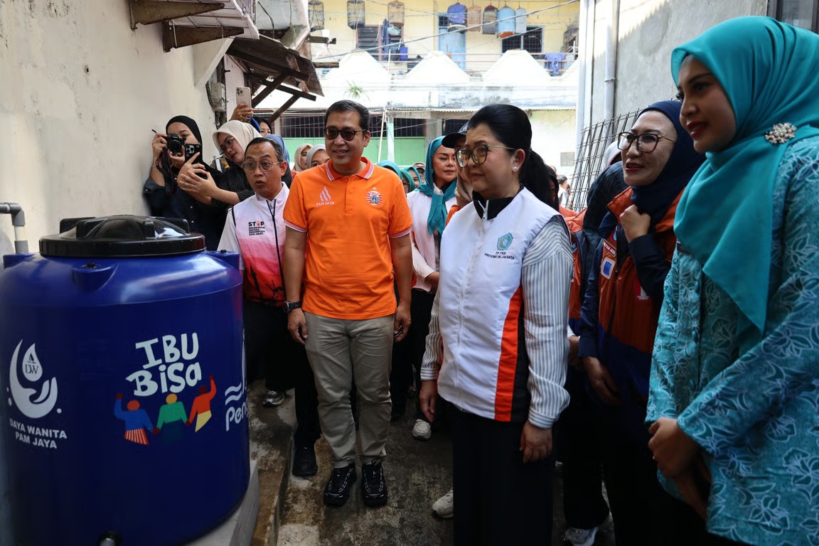 Setelah Wilayah Jakarta Barat, PAM JAYA dan TP PKK DKI Jakarta Bagi Toren Air Gratis kepada Masyarakat Jakarta Utara Setelah Wilayah Jakarta Barat, PAM JAYA dan TP PKK DKI Jakarta Bagi Toren Air Gratis kepada Masyarakat Jakarta Utara