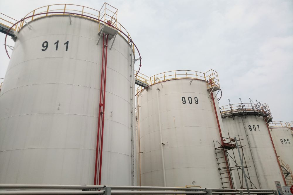 BASF Memperkuat Pasokan 2-Etilheksil Akrilat (2-EHA) di Indonesia dengan Tangki Penyimpanan Baru BASF Memperkuat Pasokan 2-Etilheksil Akrilat (2-EHA) di Indonesia dengan Tangki Penyimpanan Baru