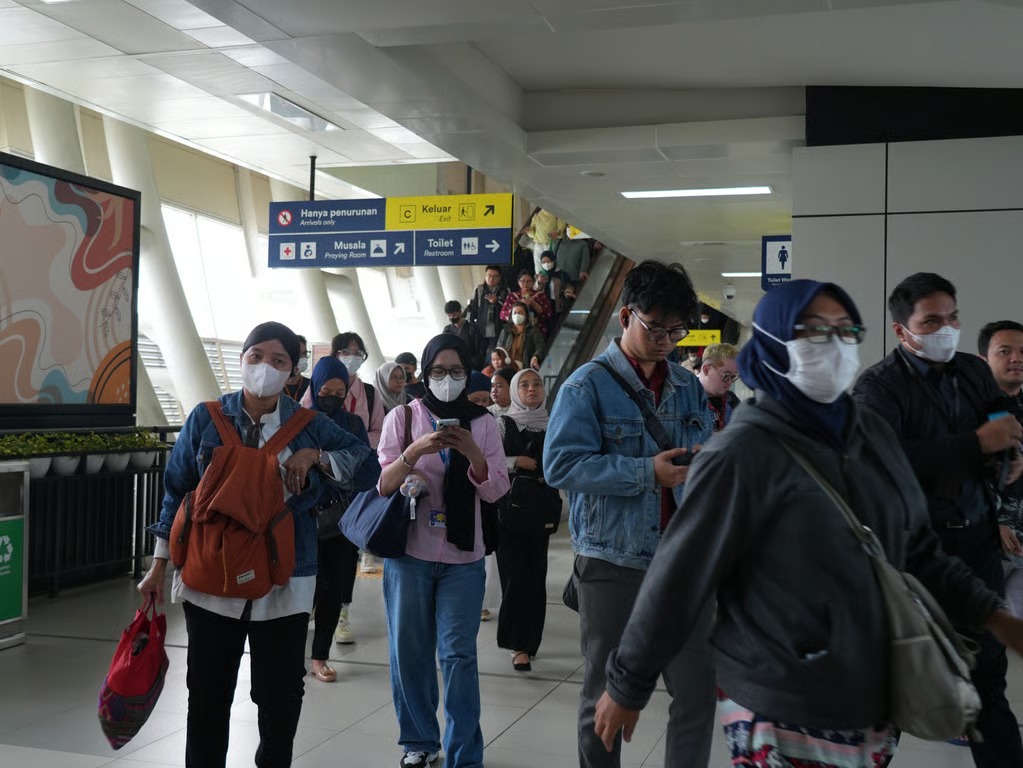Ini Stasiun Pengguna LRT Jabodebek Terpadat Saat Jam Berangkat Kerja, Didominasi Menuju Jakarta Ini Stasiun Pengguna LRT Jabodebek Terpadat Saat Jam Berangkat Kerja, Didominasi Menuju Jakarta