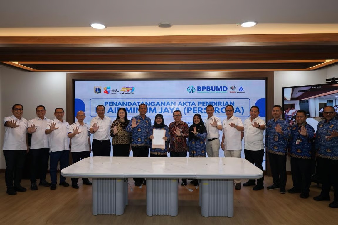 Akta Pendirian Perseroda PAM JAYA Resmi Ditandatangani Akta Pendirian Perseroda PAM JAYA Resmi Ditandatangani