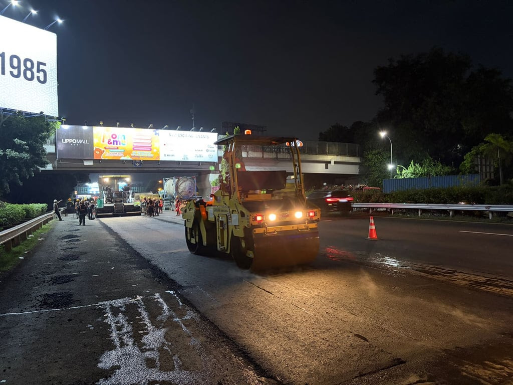 Tingkatkan Keamanan dan Kenyamanan Pengguna Jalan, PT Jasamarga Tollroad Maintenance Laksanakan Pekerjaan Rekonstruksi dan SFO di Ruas Tol Jakarta–Tangerang Tingkatkan Keamanan dan Kenyamanan Pengguna Jalan, PT Jasamarga Tollroad Maintenance Laksanakan Pekerjaan Rekonstruksi dan SFO di Ruas Tol Jakarta–Tangerang