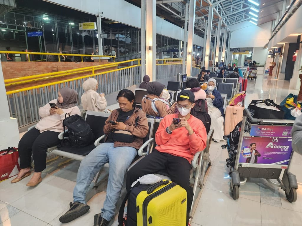 Libur Tahun Baru Islam 1448 H, KAI Daop 2 Bandung Layani Lebih dari 13 Ribu Pelanggan Libur Tahun Baru Islam 1448 H, KAI Daop 2 Bandung Layani Lebih dari 13 Ribu Pelanggan