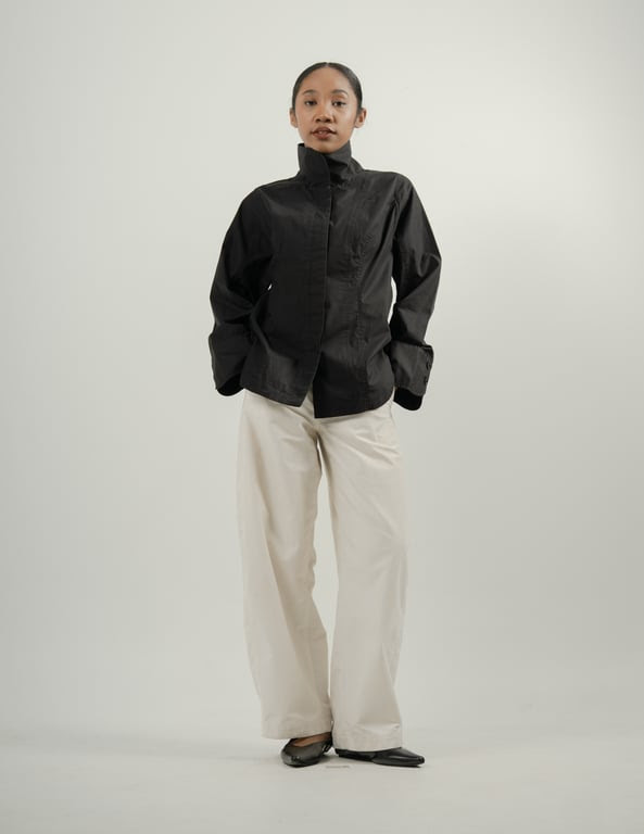 STYLE GUIDE: The Black Edit – Mendefinisikan Ulang Seragam Minimalis Modern STYLE GUIDE: The Black Edit – Mendefinisikan Ulang Seragam Minimalis Modern