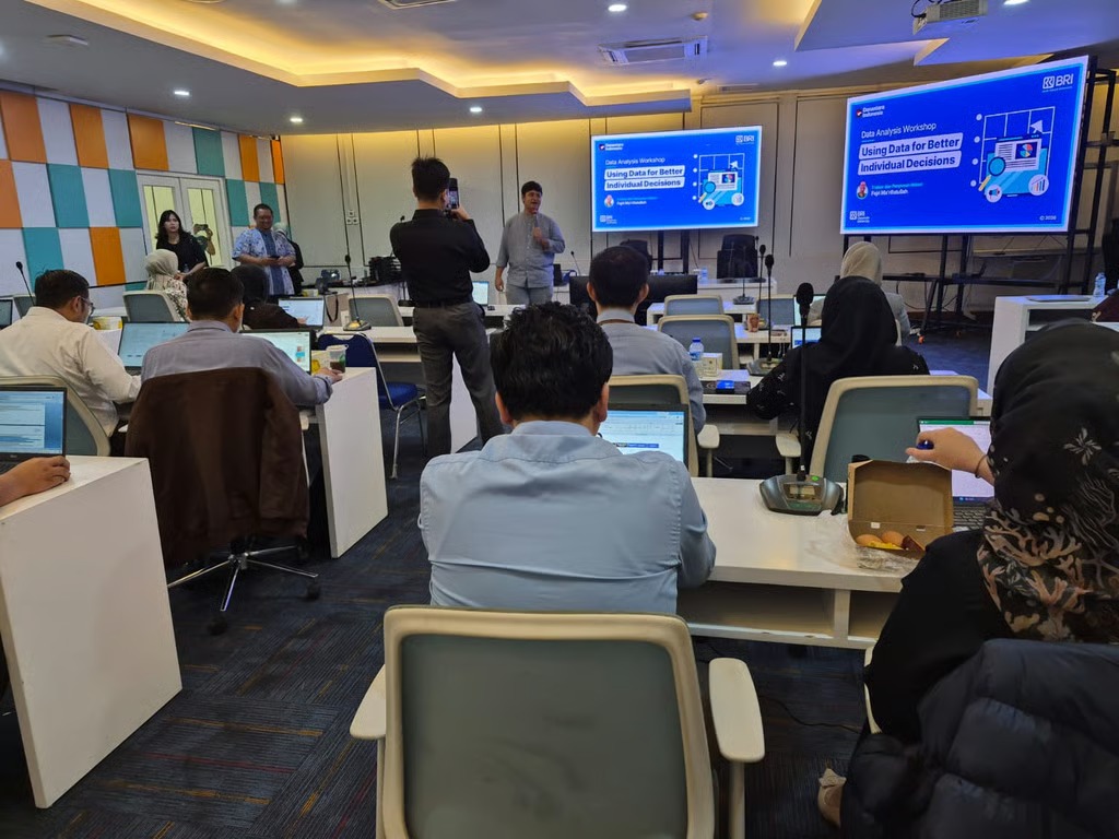 BRI Region 6 Gelar Pendidikan Leadership & Managerial Skill Bertema “Data Analysis: Using Data For Better Individual Decision” BRI Region 6 Gelar Pendidikan Leadership & Managerial Skill Bertema “Data Analysis: Using Data For Better Individual Decision”