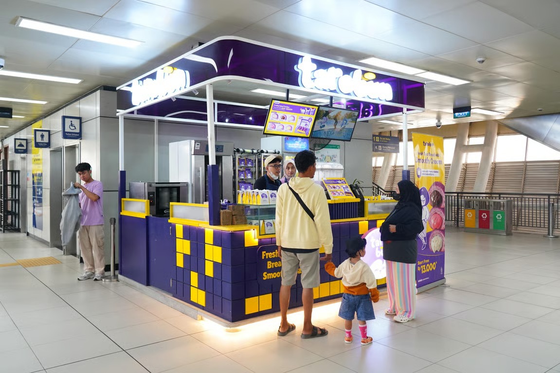 KAI Perkuat Ekosistem Layanan di LRT Jabodebek untuk Mendukung Kebutuhan Pengguna KAI Perkuat Ekosistem Layanan di LRT Jabodebek untuk Mendukung Kebutuhan Pengguna