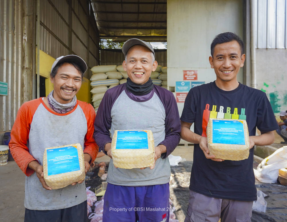 BSI Maslahat dan BSI Sebar Kebahagiaan Lewat Sedekah Hewan Potong