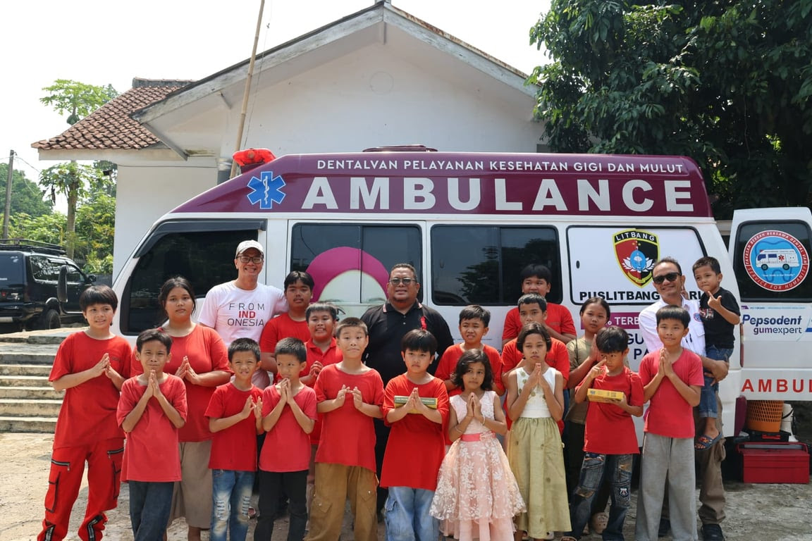 ONESIA Gelar Rangkaian Kegiatan Sosial, Kenalkan AI kepada Anak-anak hingga Dukung Bakti Kesehatan Hari Bhayangkara Ke-80 ONESIA Gelar Rangkaian Kegiatan Sosial, Kenalkan AI kepada Anak-anak hingga Dukung Bakti Kesehatan Hari Bhayangkara Ke-80