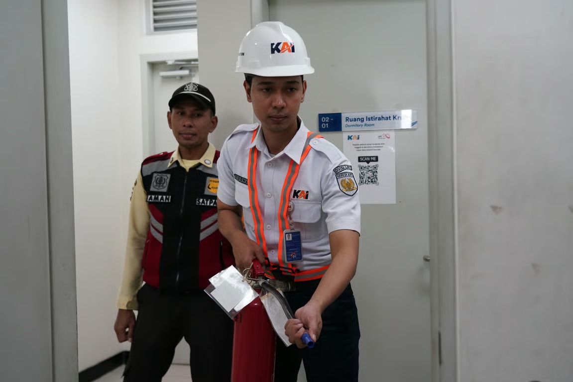 Di Balik Perjalanan Aman LRT Jabodebek, Ada Kesiapsiagaan Petugas yang Terus Dilatih Di Balik Perjalanan Aman LRT Jabodebek, Ada Kesiapsiagaan Petugas yang Terus Dilatih