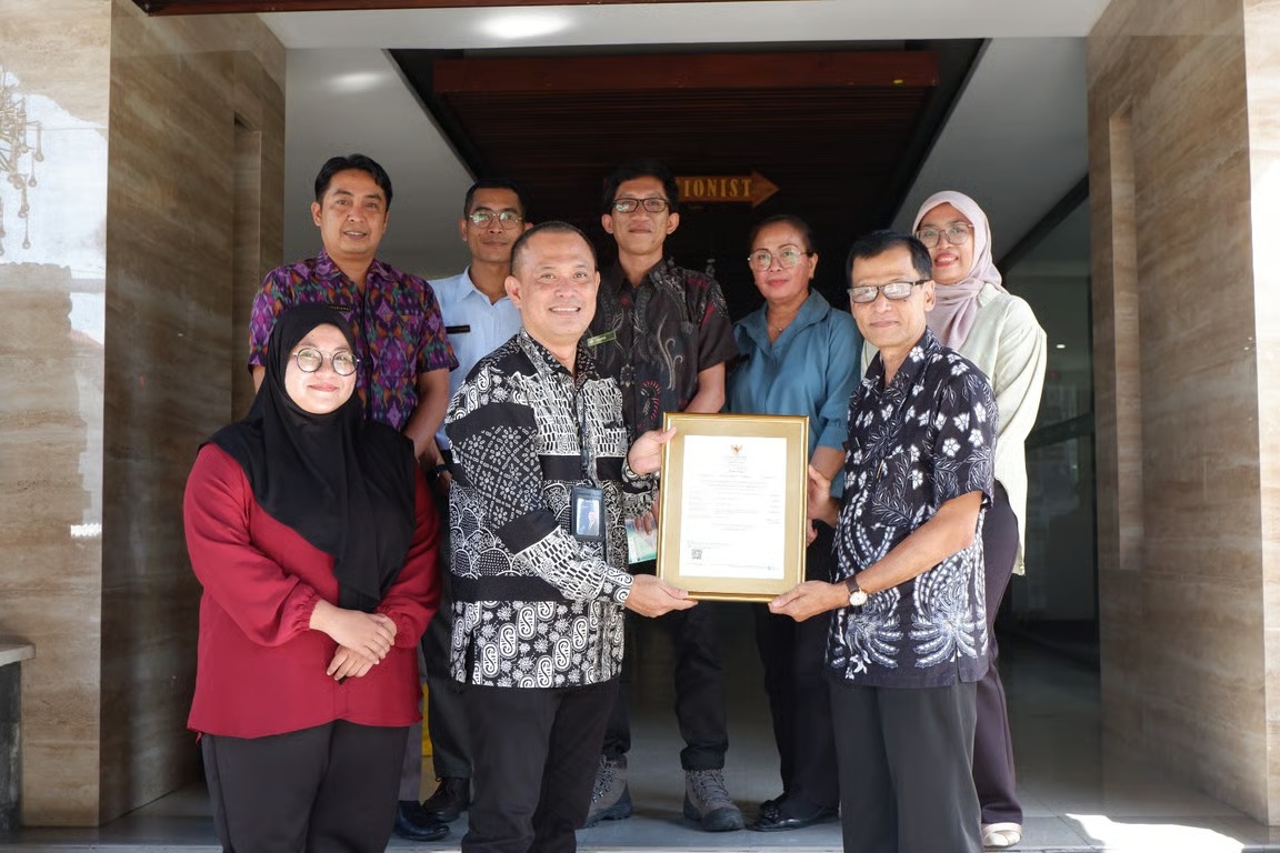 SUCOFINDO Dukung Pengembangan Wisata Ramah Muslim di Bali melalui Sertifikasi Halal Santhi Restaurant dan Sambal Jelantik SUCOFINDO Dukung Pengembangan Wisata Ramah Muslim di Bali melalui Sertifikasi Halal Santhi Restaurant dan Sambal Jelantik