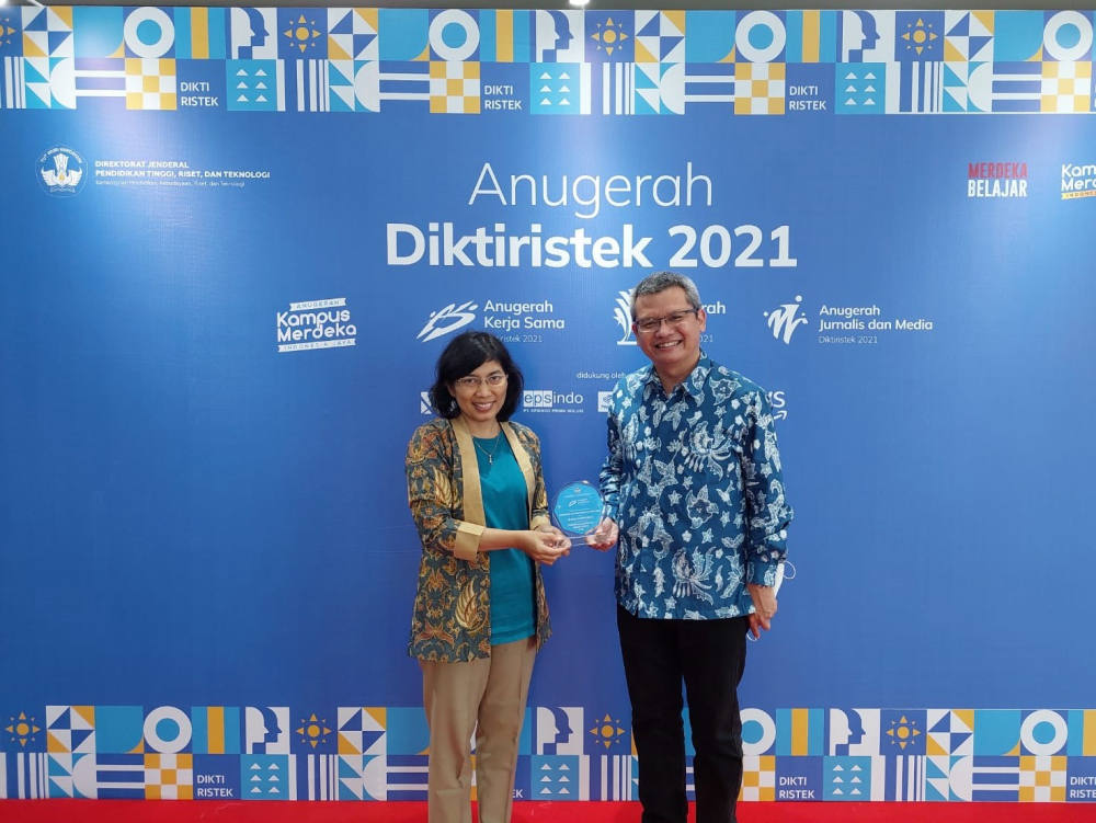 UKDW Terima Penghargaan Anugerah Kerja Sama dari Dirjen Diktiristek