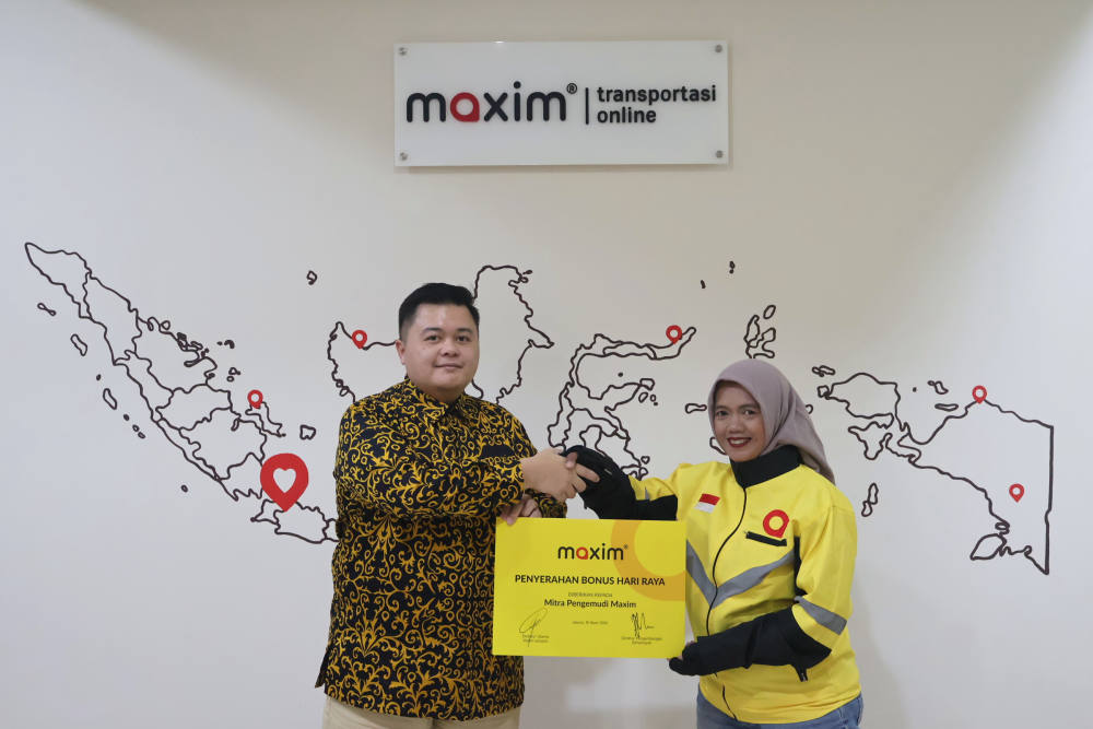 Kisah Mitra Pengemudi Maxim di Seluruh Indonesia, Sampaikan Rasa Terima Kasih setelah Menerima BHR Kisah Mitra Pengemudi Maxim di Seluruh Indonesia, Sampaikan Rasa Terima Kasih setelah Menerima BHR