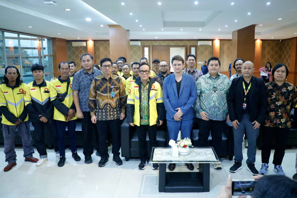 Bersama Kementerian Ketenagakerjaan, Maxim Salurkan Bonus Hari Raya untuk Mitra Pengemudi