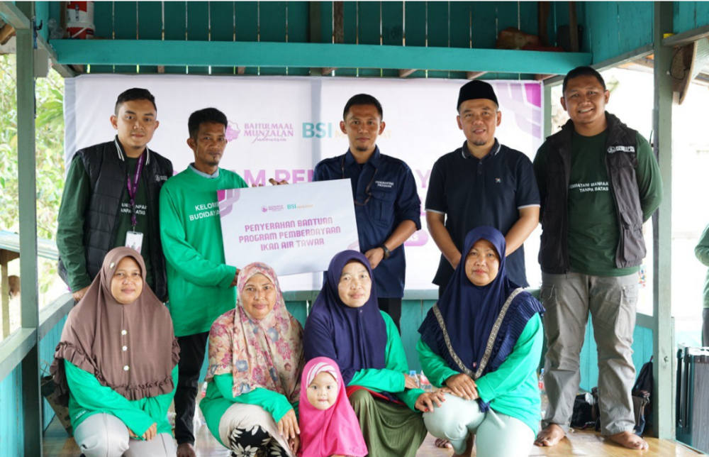 Dorong Kemandirian Ekonomi Mutahik, BSI Maslahat  Luncurkan Program Budidaya Ikan Air Tawar 