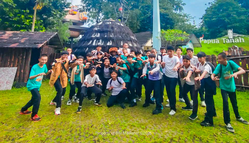 BSI Maslahat Ajak 55 Anak Yatim Berwisata Edukatif ke Taman Mini Indonesia Indah BSI Maslahat Ajak 55 Anak Yatim Berwisata Edukatif ke Taman Mini Indonesia Indah