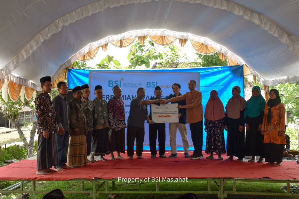 BSI Maslahat Dan BSI Resmikan Wakaf Sumur Di Dusun Senggot Desa Jambon Kabupaten Grobogan