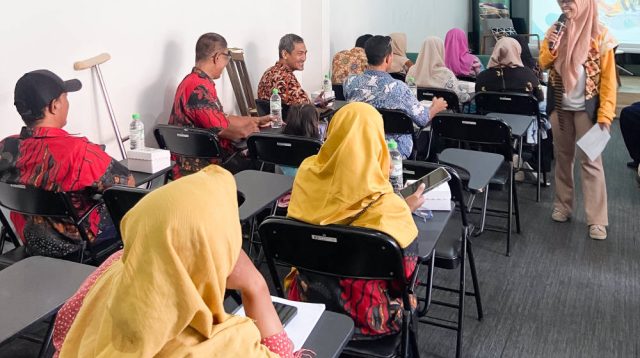 BSI Maslahat Dorong Kemandirian Penyandang Disabilitas Surabaya lewat Pelatihan dan Bantuan Modal wirausaha