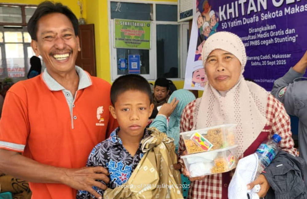 BSI Maslahat Gelar Khitanan Massal dan Layanan Kesehatan Gratis bagi Warga Pulau Barrang Caddi Makassar 