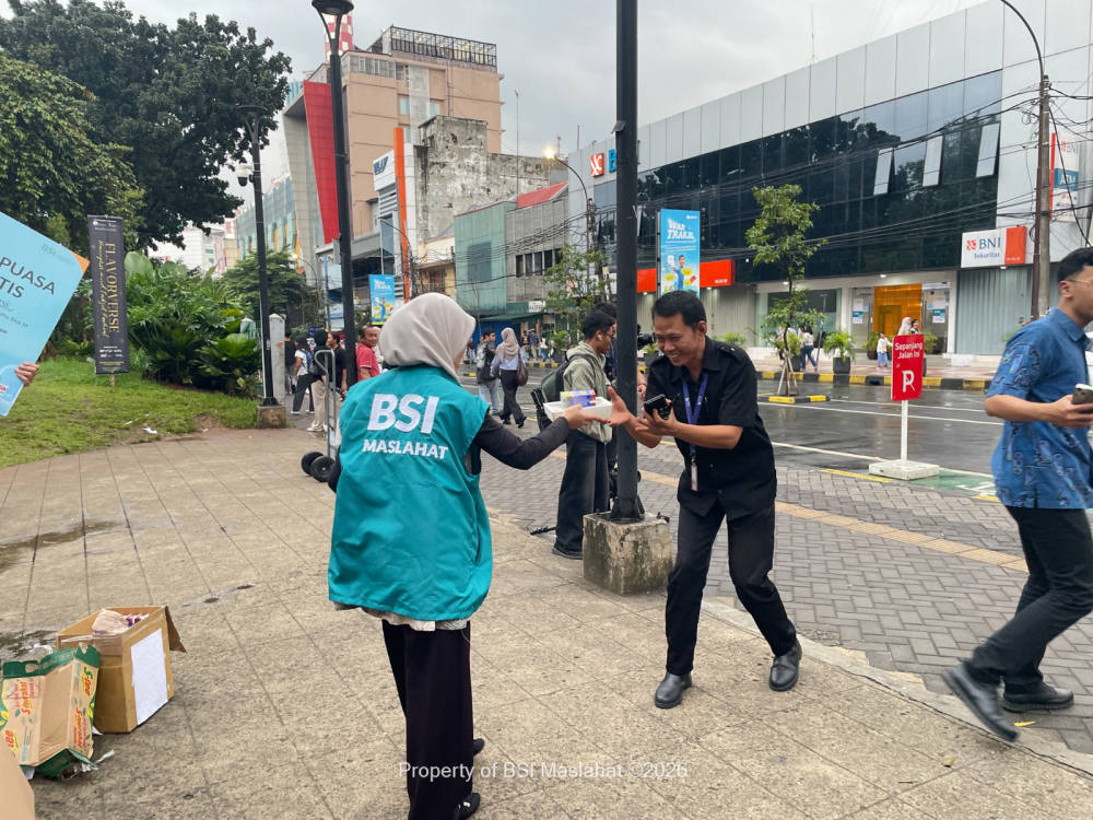 BSI Maslahat Hadirkan Semangat Berbagi di Flavorverse Hampersand Takjil Festival Blok M Jakarta