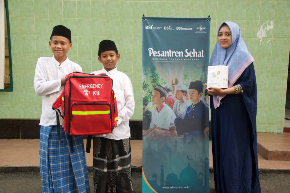 “Bangun Sejahtera Indonesia Maslahat (BSI Maslahat) jalankan Program Pesantren Sehat 2024 di Roudlotul Qur’an Cilacap”