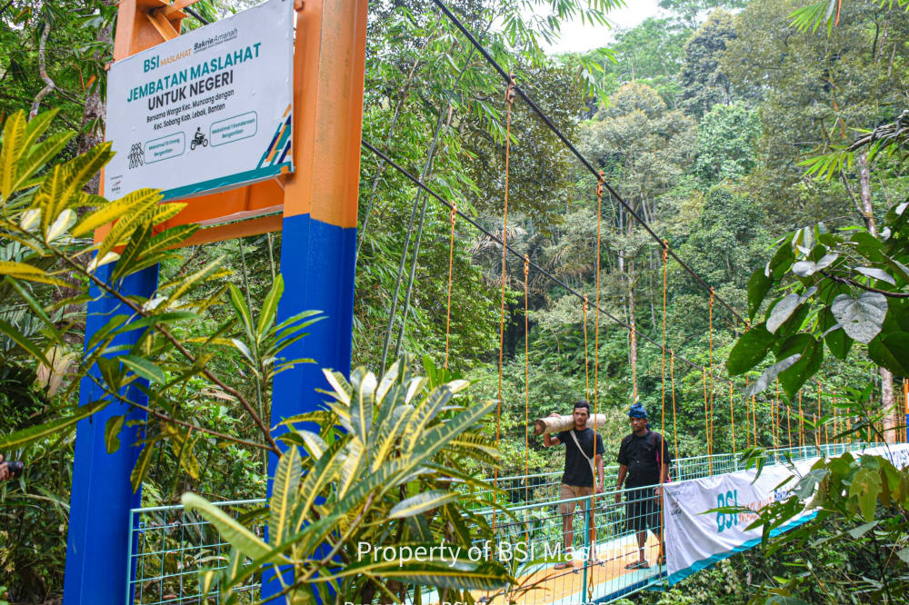 BSI Maslahat Resmikan Jembatan Maslahat Untuk Negeri Bagi  Masyarakat Baduy  