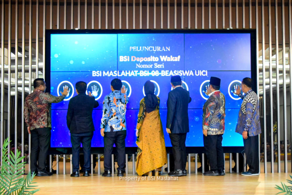 BSI Salurkan Beasiswa Untuk UICI dari Dana Bagi Hasil Deposito Wakaf Seri-08 Melalui BSI Maslahat