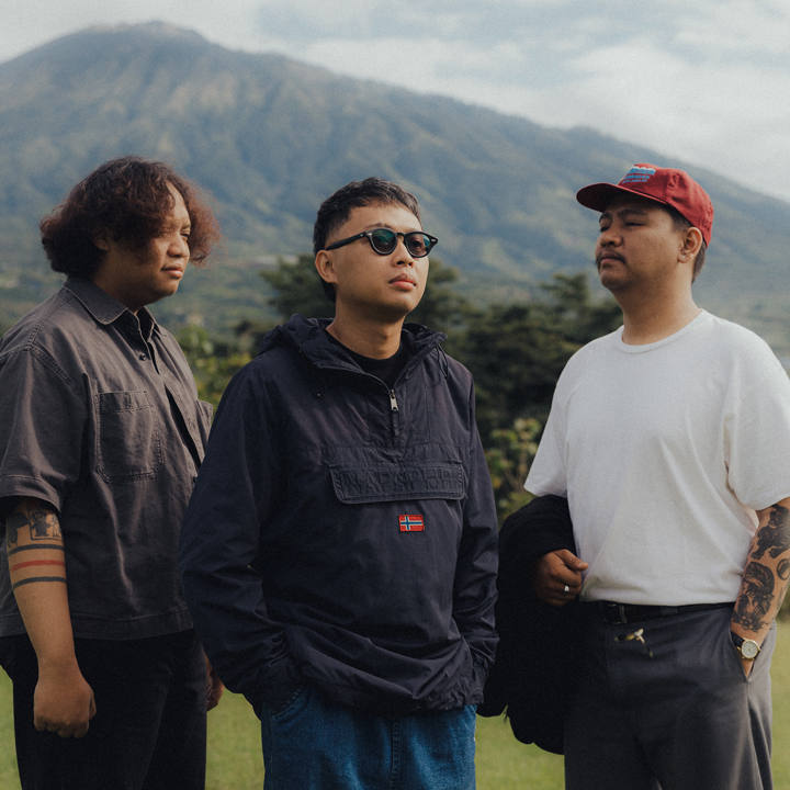 Beeswax Kembali dengan Single “THE BRIDGE OF EMPTYNESS”, Ceritakan Komitmen Dua Sejoli untuk Melewati Hidup