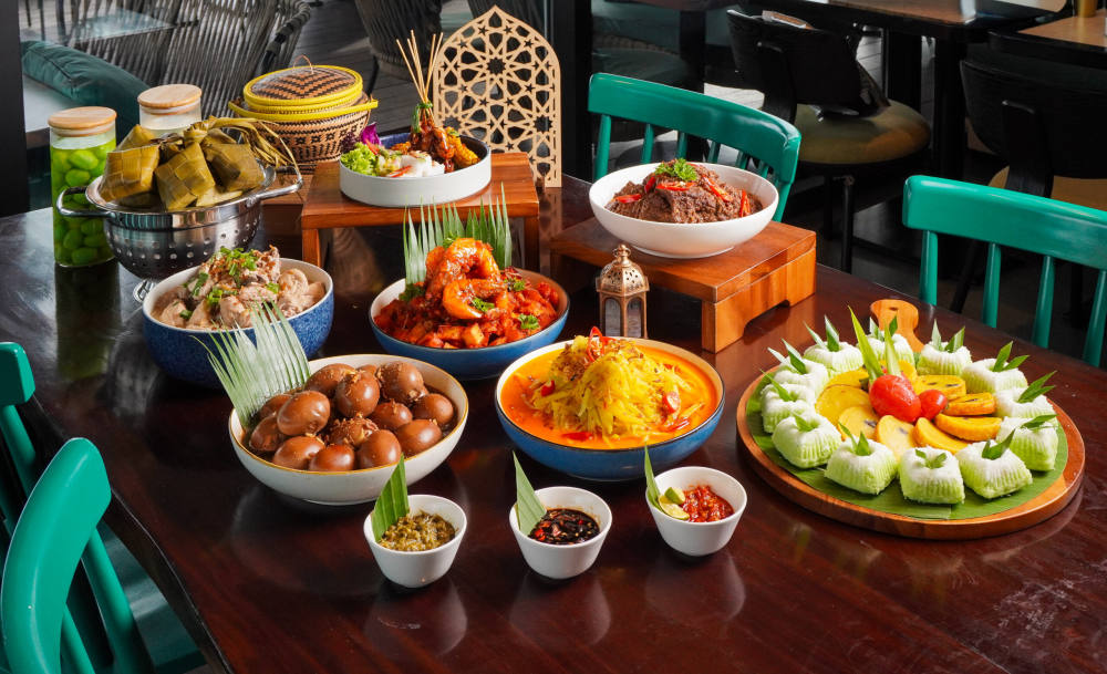 RAYAKAN KEBERSAMAAN HALAL BIHALAL MELALUI HARMONY IN TRADITION DI ARTOTEL LIVING WORLD KOTA WISATA – CIBUBUR
