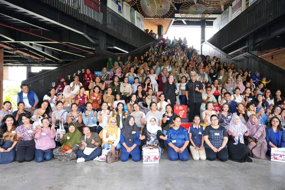 Transformasi Usaha Ultra-Mikro Indonesia: Memberdayakan 250 Pengusaha Perempuan di  Bali dan Sekitarnya  
