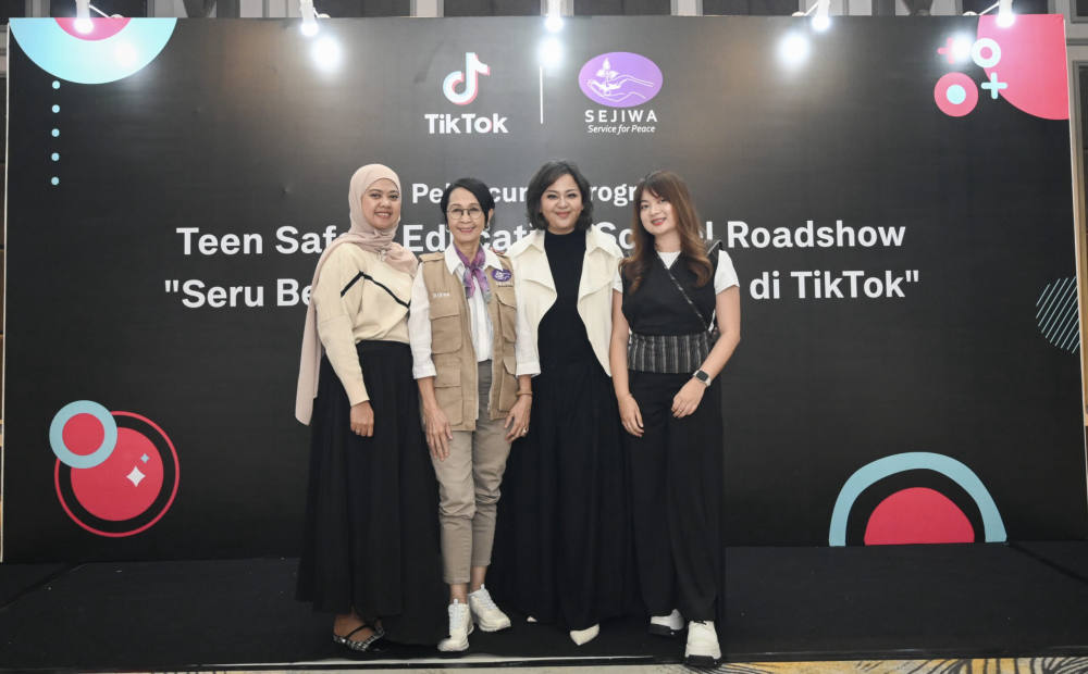 Dukung Perjalanan Digital Kreatif Remaja yang Aman, TikTok bersama SEJIWA Foundation Hadirkan Program School Roadshow: Seru Berkreasi dan #SalingJaga di TikTok Dukung Perjalanan Digital Kreatif Remaja yang Aman, TikTok bersama SEJIWA Foundation Hadirkan Program School Roadshow: Seru Berkreasi dan #SalingJaga di TikTok
