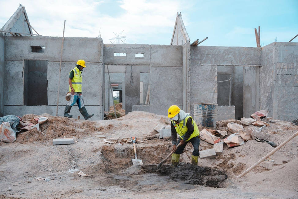 Bangun, Renovasi, atau Perbaiki? Cek Panduan Gravel Sebelum Ambil Keputusan!Bangun, Renovasi, atau Perbaiki?   