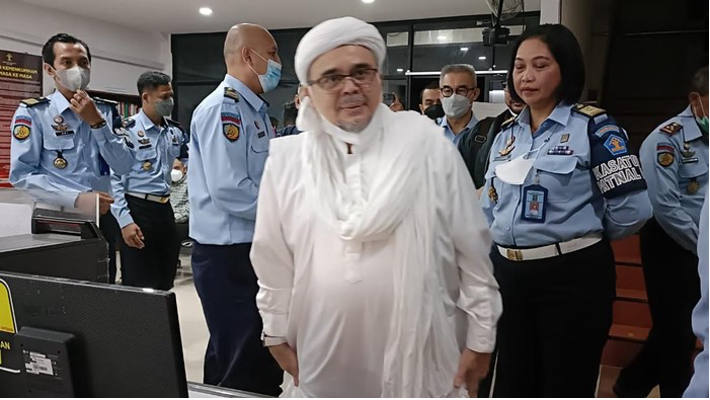 Habib Rizieq Adakan Syukuran Bareng Keluarga Setelah Bebas Bersyarat