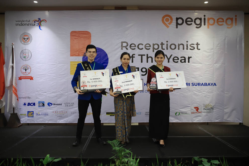 Adu Skill dalam Menghandle Tamu, Dewi Aprilia Ningtyas Raih Juara 3 Receptionist of The Year 2019