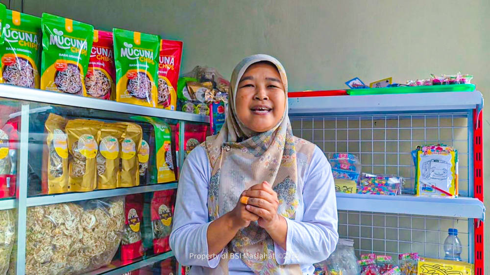 Kisah Aris Widayanti dan Keripik Tempe Benguk, Pengukir Jejak  Keberanian Kecil di Hari Pahlawan  