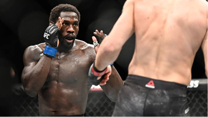 Langkah Ini Dinilai Bisa Membawa Jared Cannoier Menangi Laga Tinju UFC