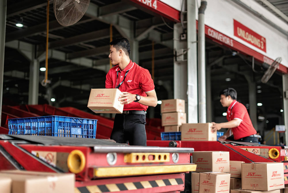 J&T Express Catatkan Pertumbuhan Kuat Selama Mega Sales 9.9, Kategori Fesyen Duduki Peringkat Teratas di Pasar Indonesia