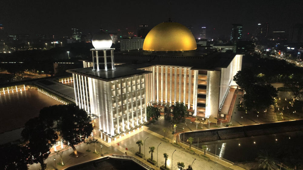 Sambut Idul Fitri Signify Hadirkan Cahaya Suci Untuk Masjid Istiqlal Jakarta