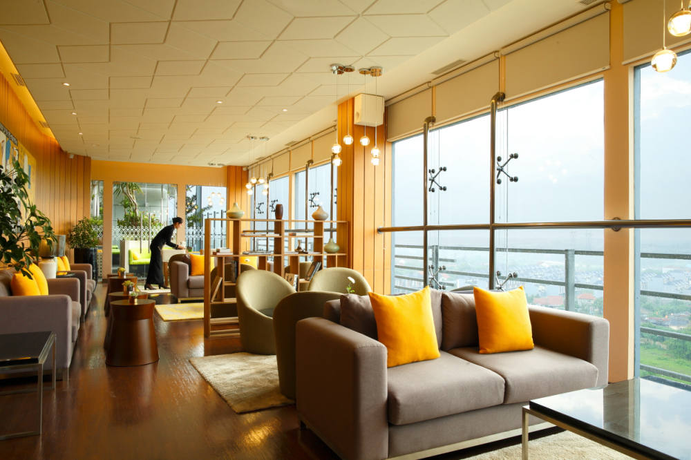 Meeting di rooftop cafe lantai 15 Hotel Santika Premiere ICE – BSD City