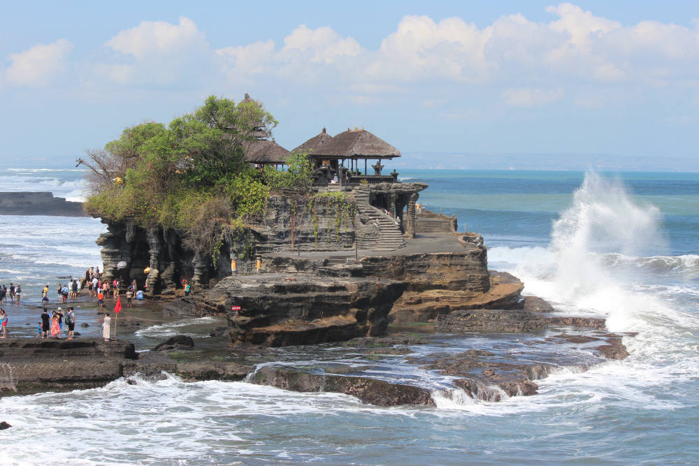 Tanah Lot - Wikipedia Tanah Lot - Wikipedia