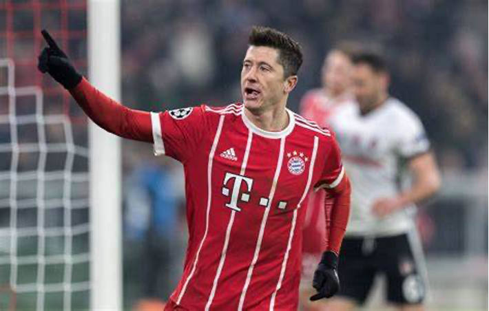 Tarik Ulur Bayern dan Barcelona Berakhir dengan Transfer Lewandowski