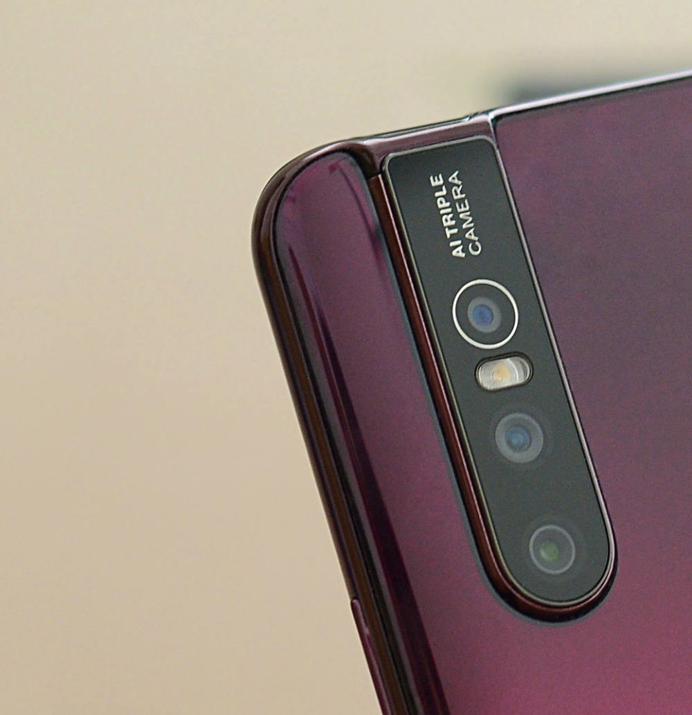 Vivo Siapkan Tiga Fitur Unggulan Untuk Vivo V15
