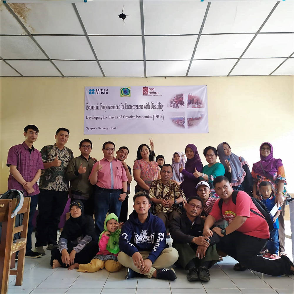 FTI UKDW Yogyakarta Adakan Pelatihan Penggunaan Android bagi Masyarakat Penyandang Disabilitas